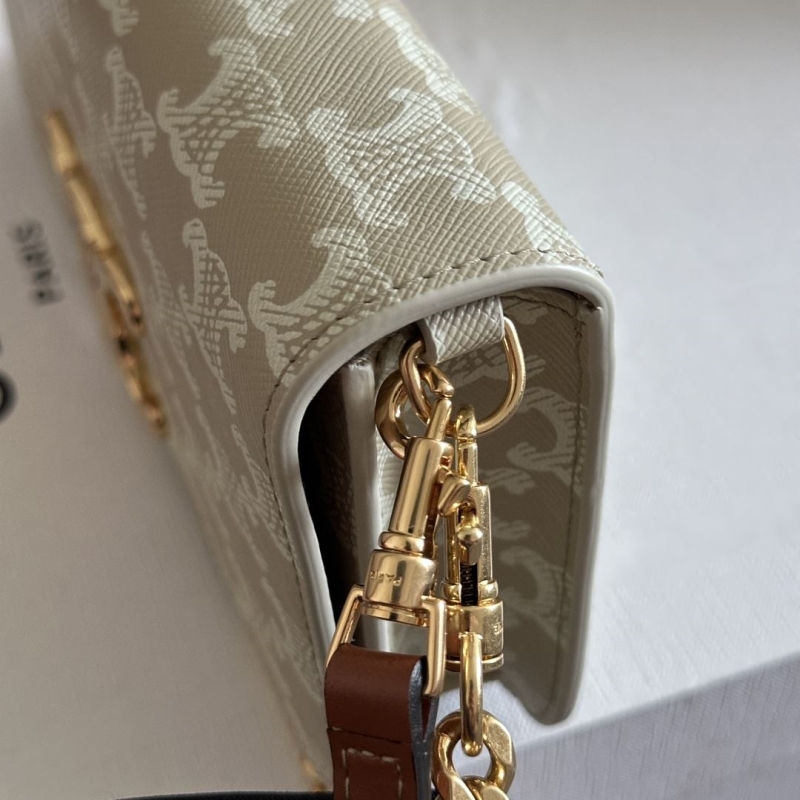 Ce1i*e triomphe bags